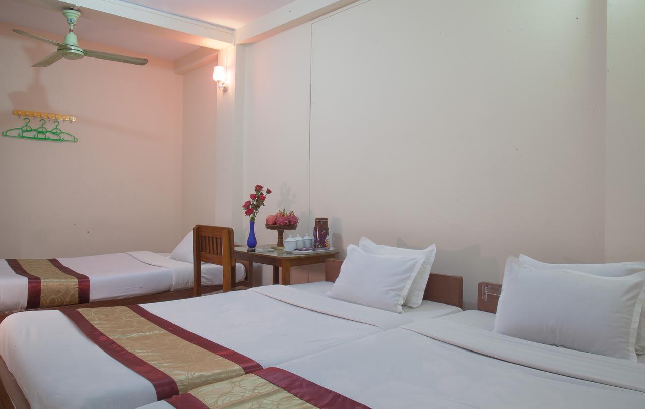 Mother Land Inn 2 Yangon Bagian luar foto