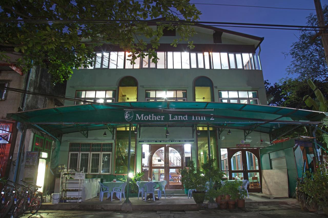 Mother Land Inn 2 Yangon Bagian luar foto