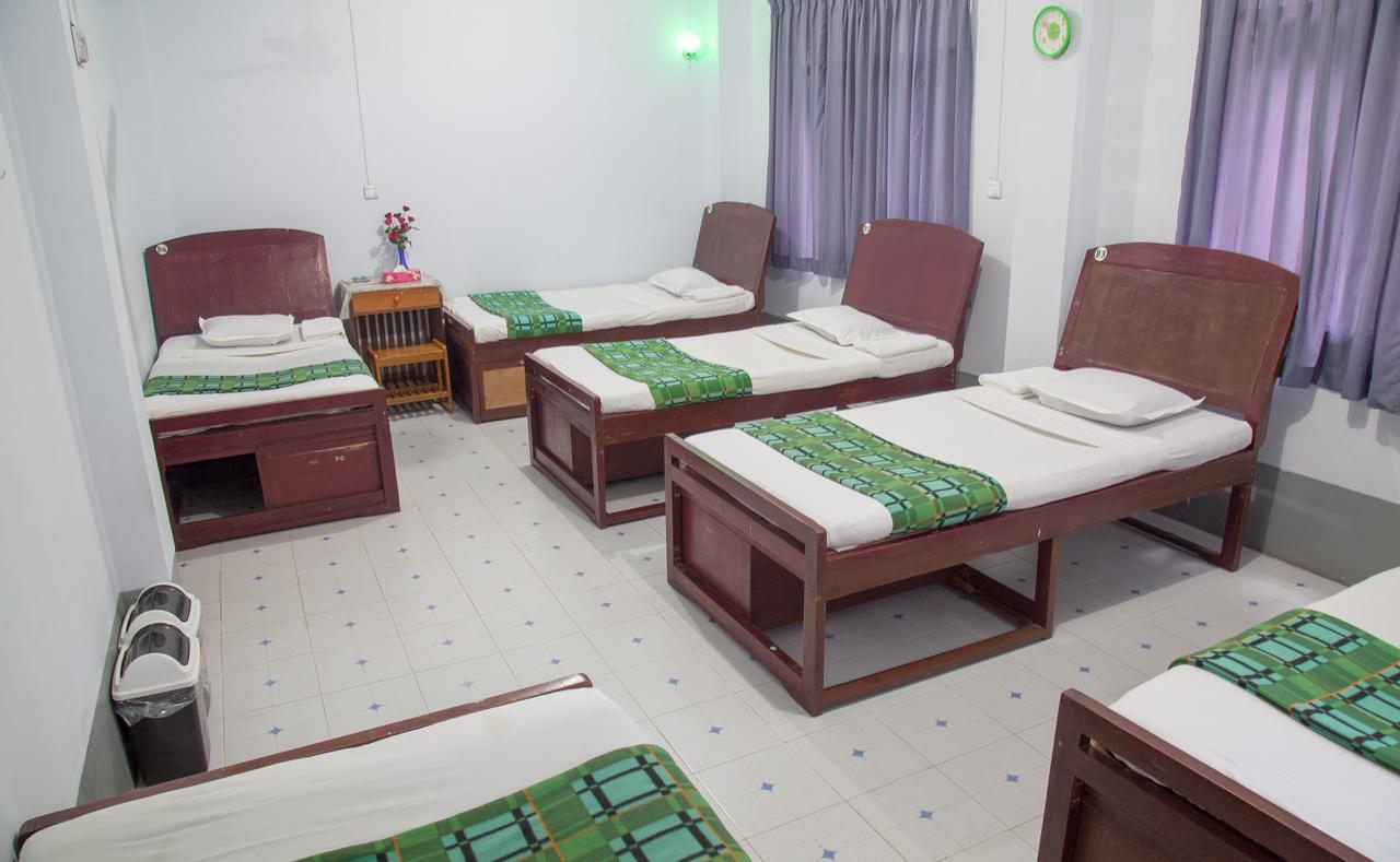 Mother Land Inn 2 Yangon Bagian luar foto