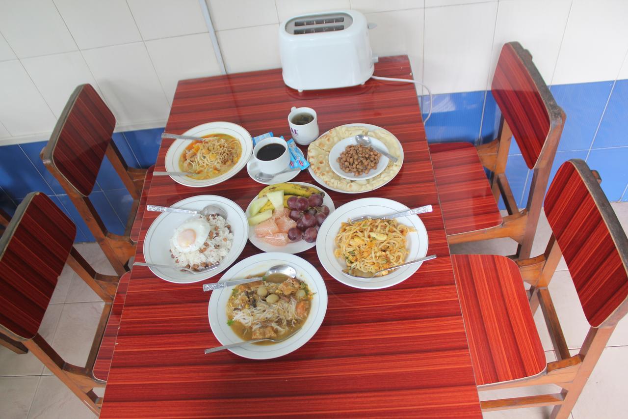 Mother Land Inn 2 Yangon Bagian luar foto