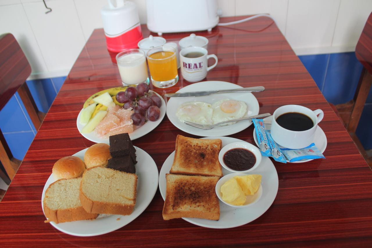 Mother Land Inn 2 Yangon Bagian luar foto