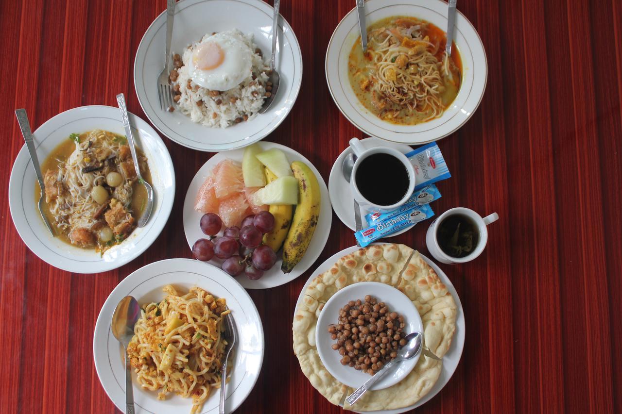 Mother Land Inn 2 Yangon Bagian luar foto